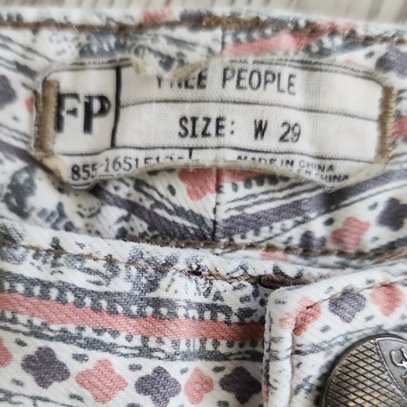 Free People Cream and Pink Cropped Ankle Jeans - Picture 2 of 7